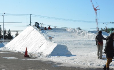 2/11～12　雪の大すべり台開放